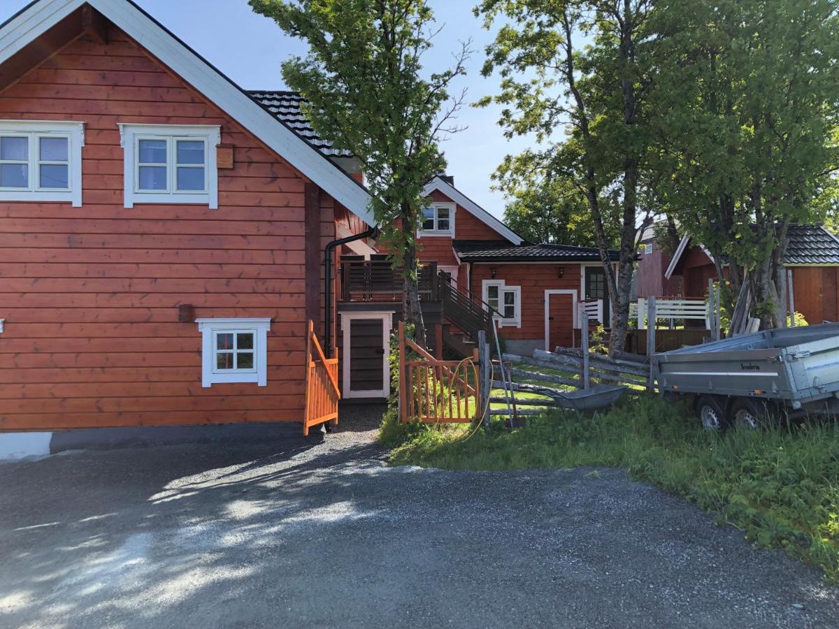 Aaroybukt Guesthouse Aroybukta Exterior photo
